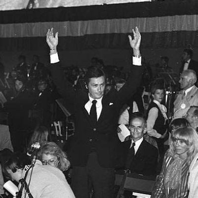 Alain Delon Konserinde Bir İhanet Mi Yoksa Sanatın Sihri Mi?